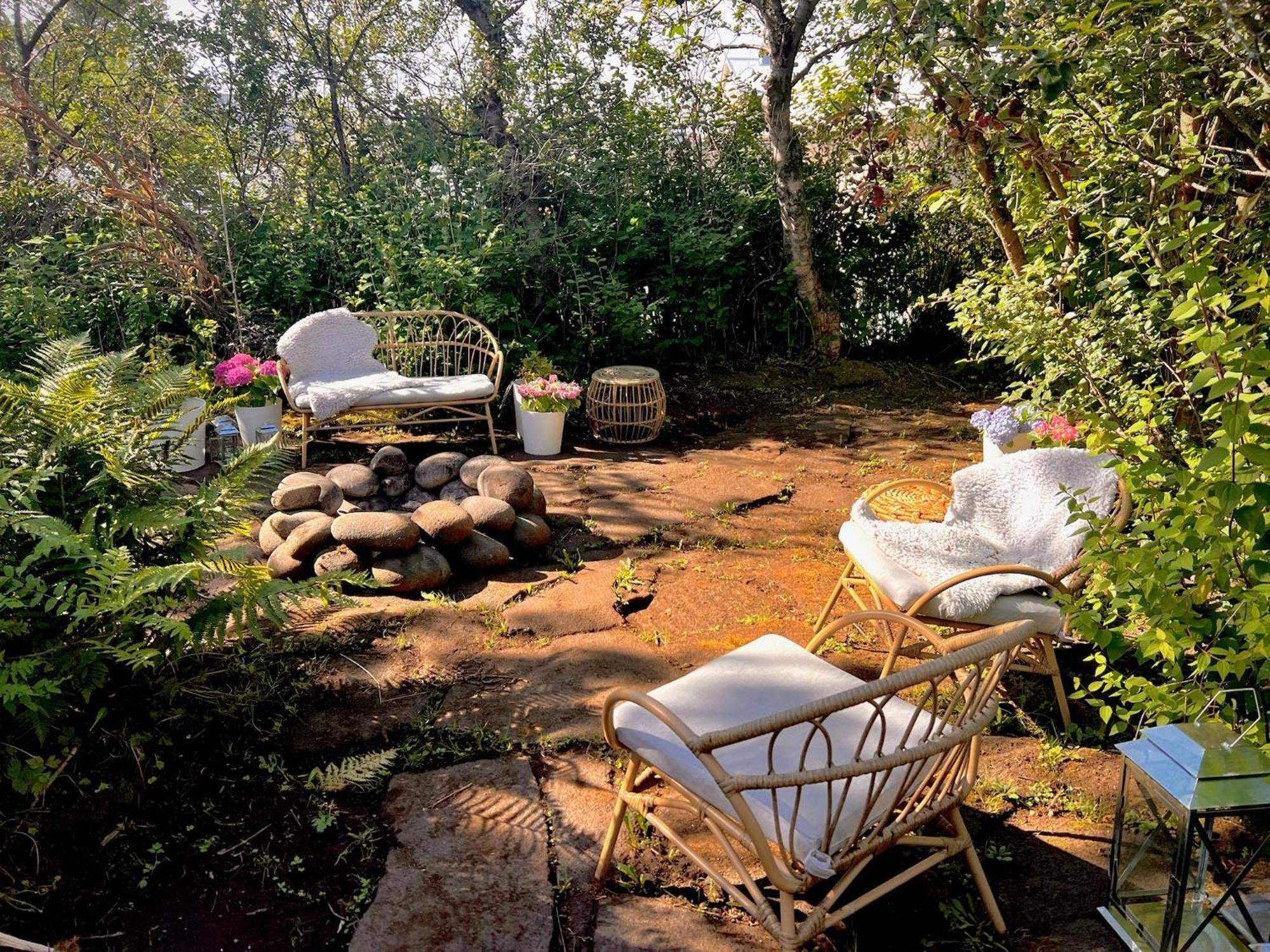 Casa Disa - Dreams, A Boutique Guesthouse In Reykjavik City'S Central Park And Botanical Garden In Laugardalur, Hot-Spring-Valley Bagian luar foto