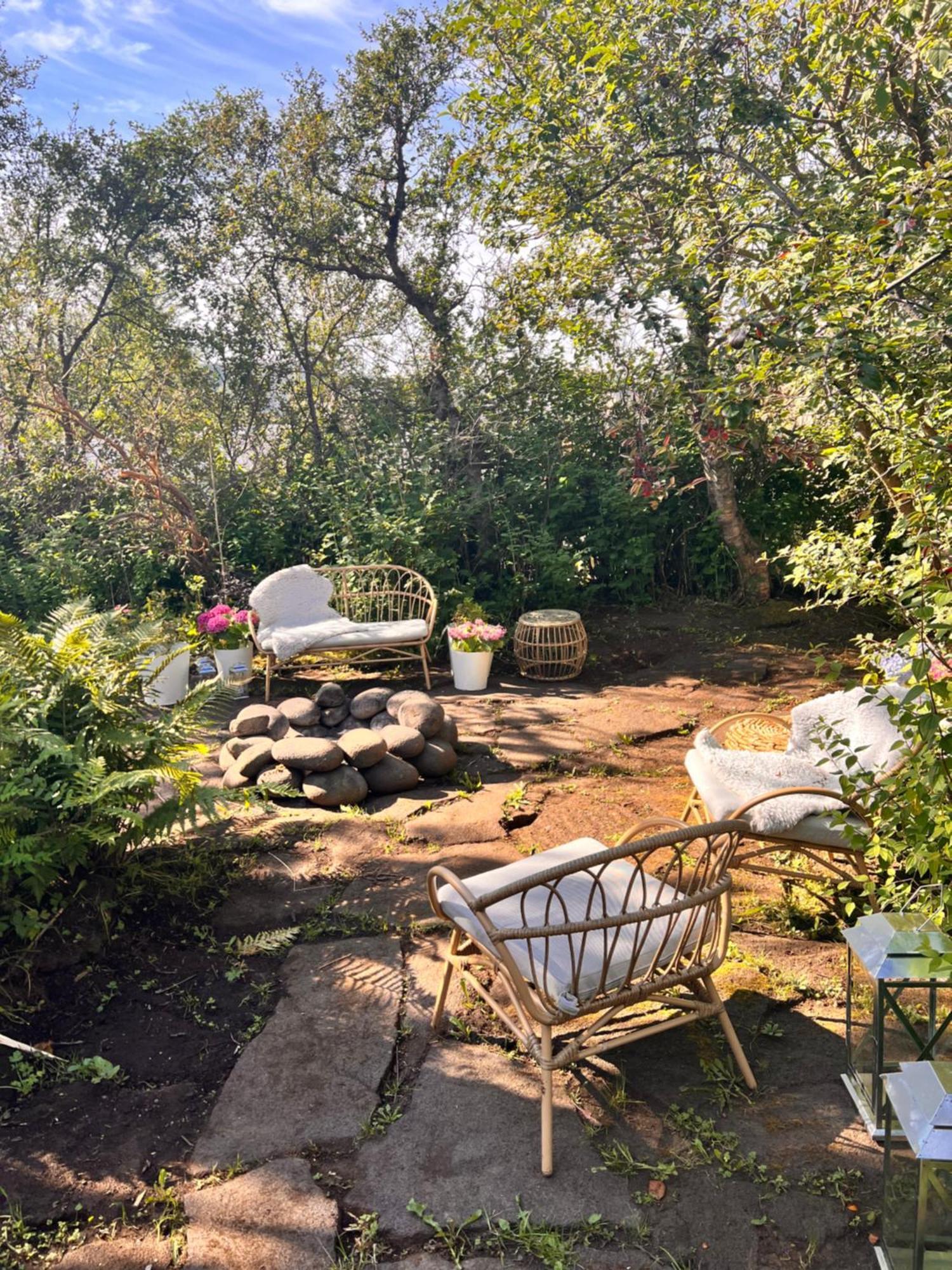 Casa Disa - Dreams, A Boutique Guesthouse In Reykjavik City'S Central Park And Botanical Garden In Laugardalur, Hot-Spring-Valley Bagian luar foto